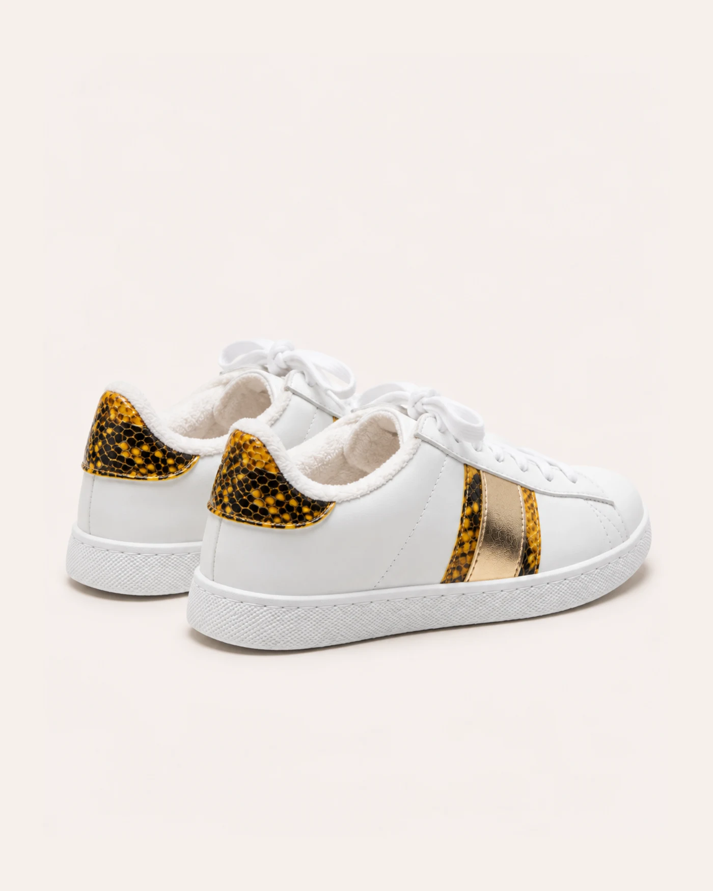 Sneakers Mira 217